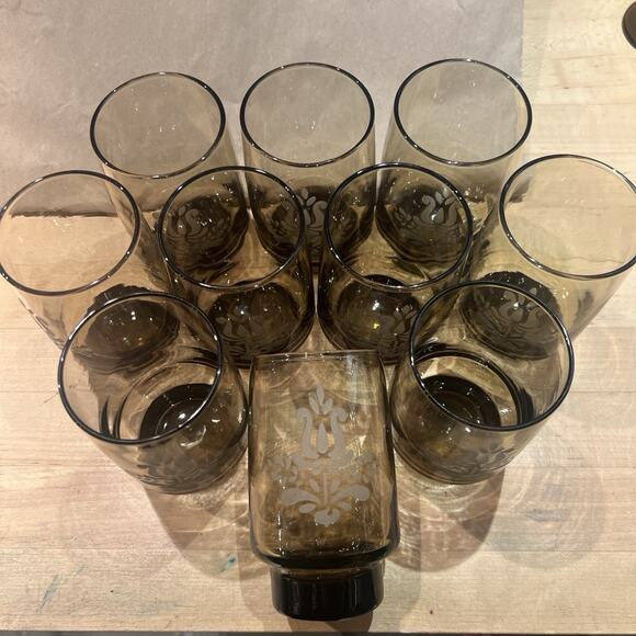 12 Pfaltzgraff Village 4.75" Etched Brown Smoke Libbey Glass 12 oz Tumblers NOS! - Picture 2 of 9